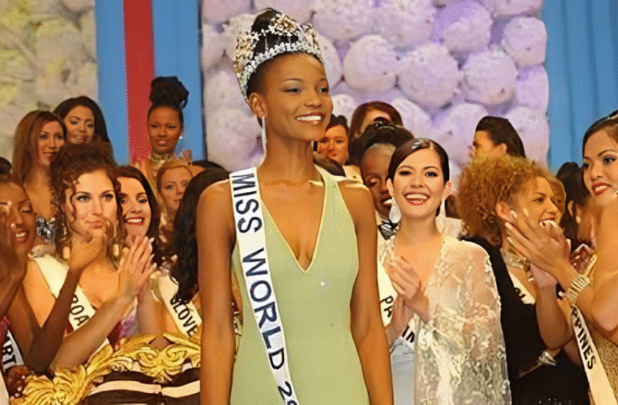 La Nigériane Agbani Darego : De Miss Monde 2001 à entrepreneure de mode. Elle dévoile sa nouvelle collection &lsquo;Afro-Chic&rsquo; à Milan.