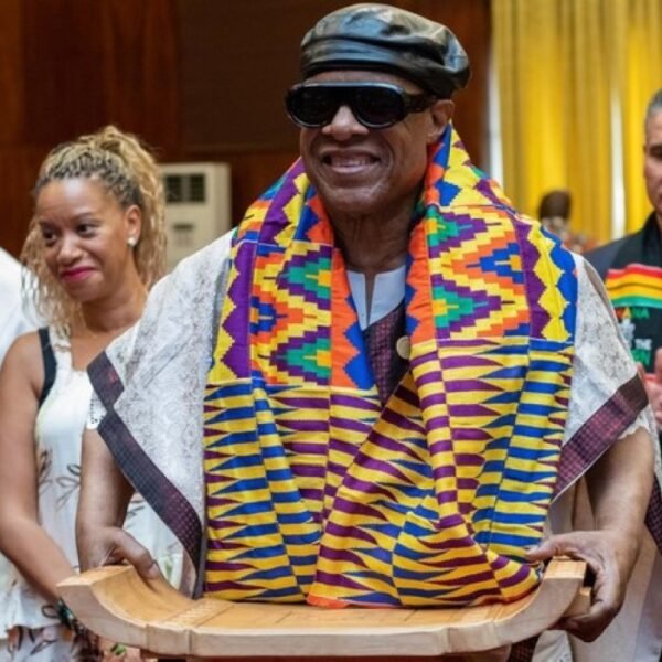 Le passeport ghanéen de Stevie Wonder : Pourquoi…